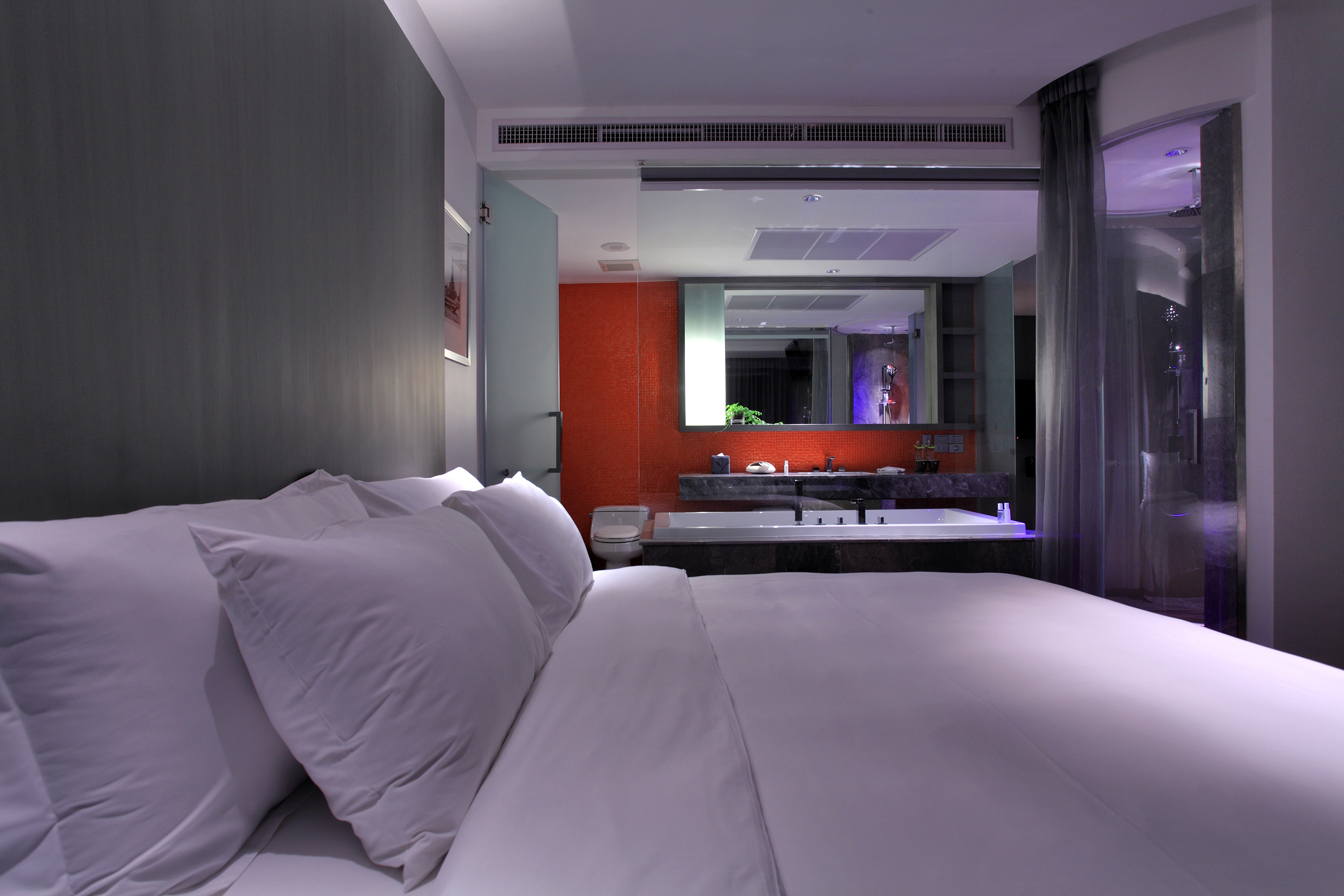 FULL SPECTRUM SUITE