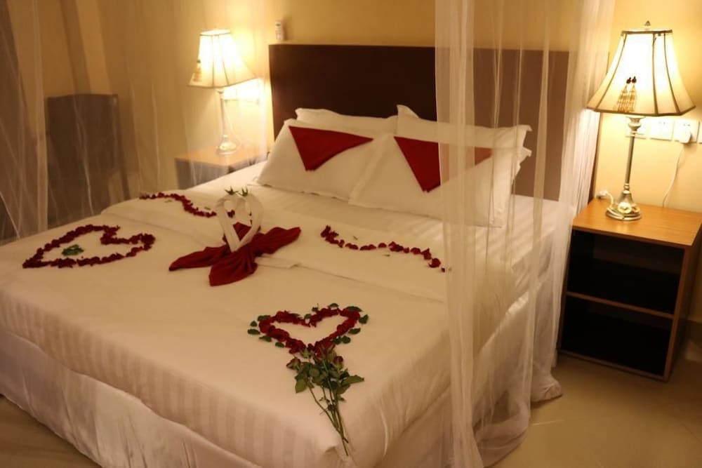 Pulickal Airport Hotel 19/50