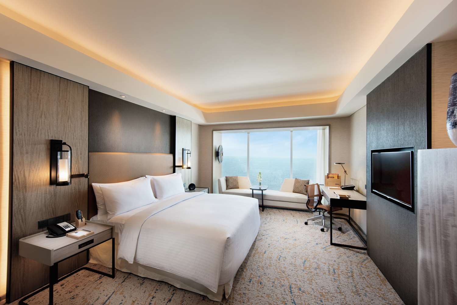 Panorama, Deluxe, King Bed, Bay View