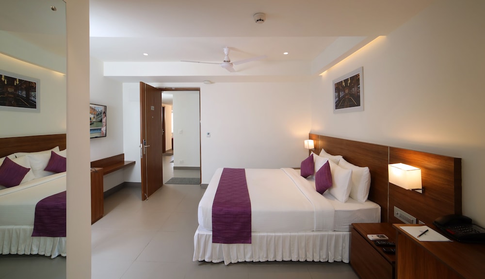 Lilac Hotel, 5th Block Jayanagar 10/25