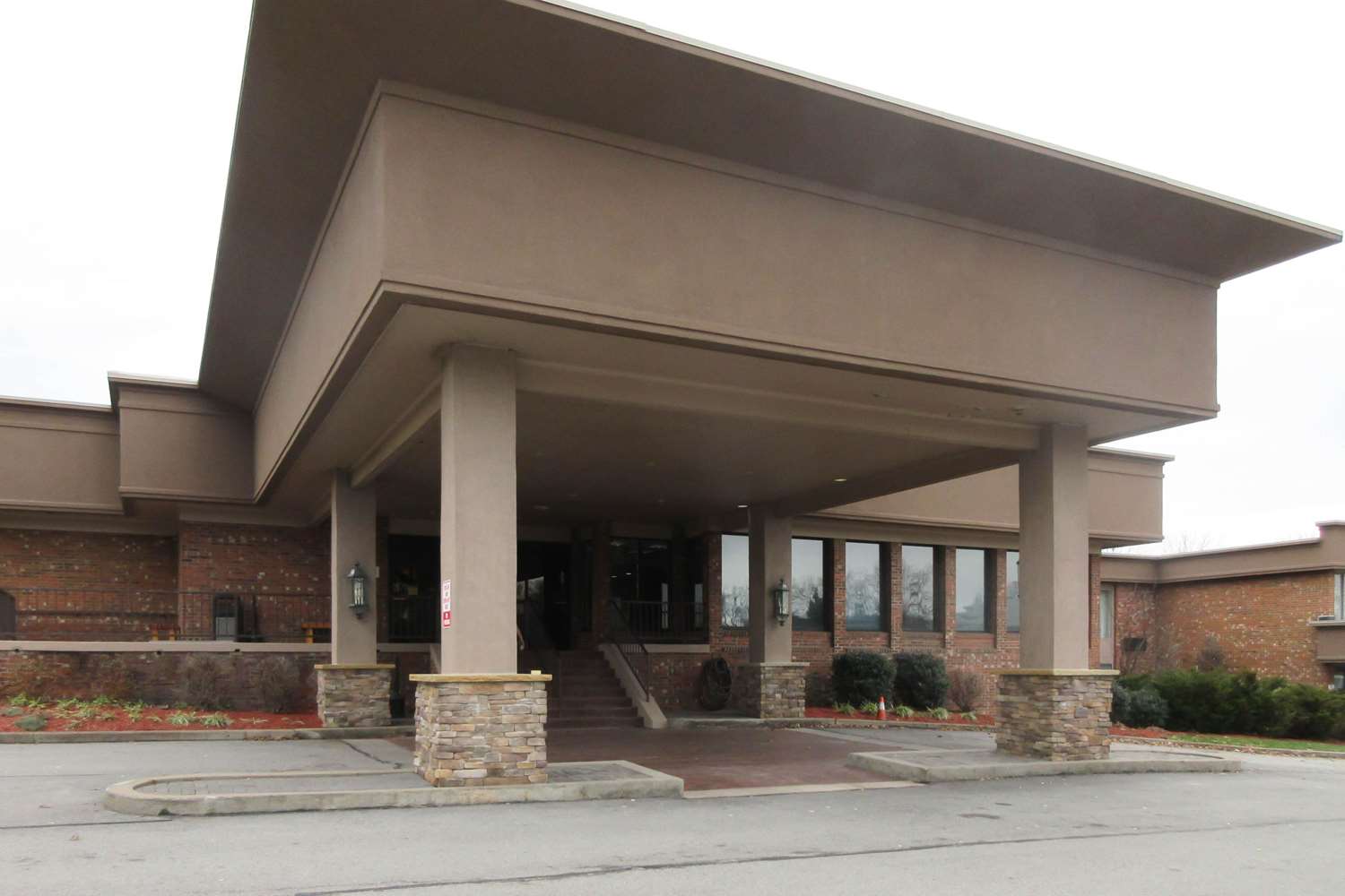 Hotel Pittsburgh PA 1/8