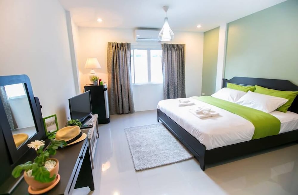White Monkey Guesthouse 33/56