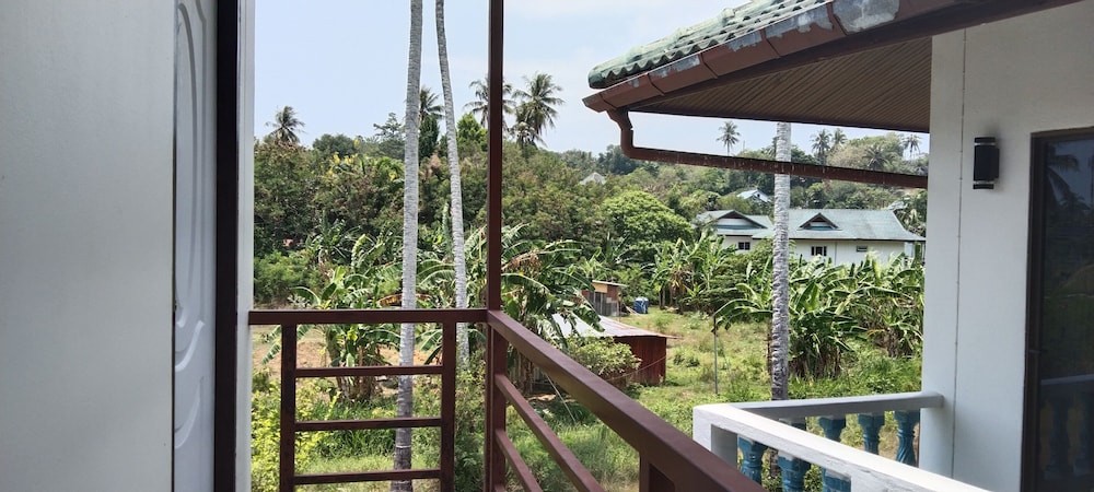 Ya Nui Resort 75/81