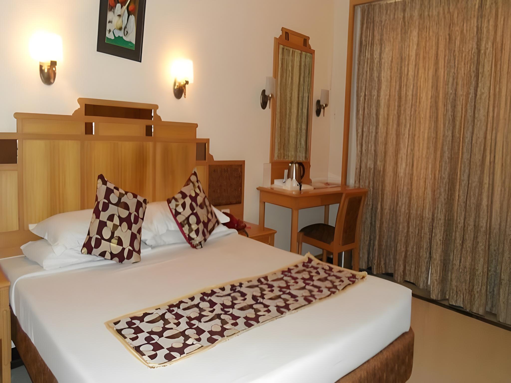 Superior, King Bed, KALYAN RESIDENCY. 2/2