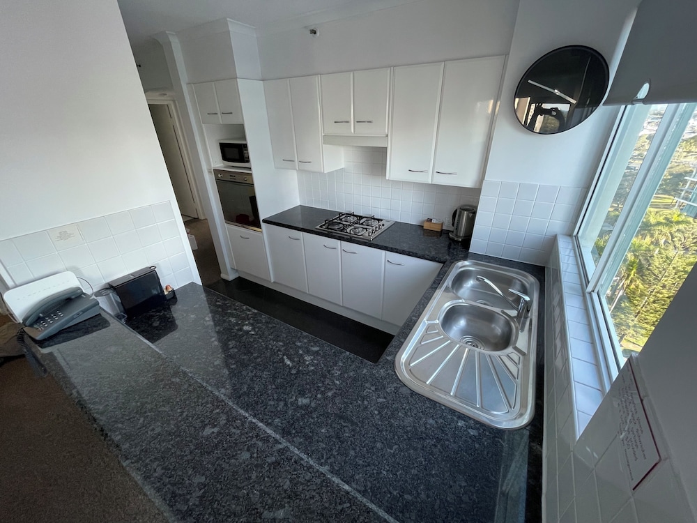 Crest Apartments 39/64