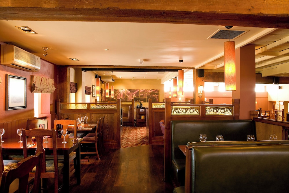 Premier Inn Northampton West (Harpole) 33/44