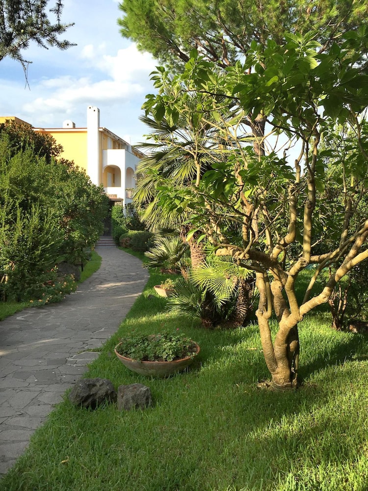 Hotel San Giovanni Terme 46/50