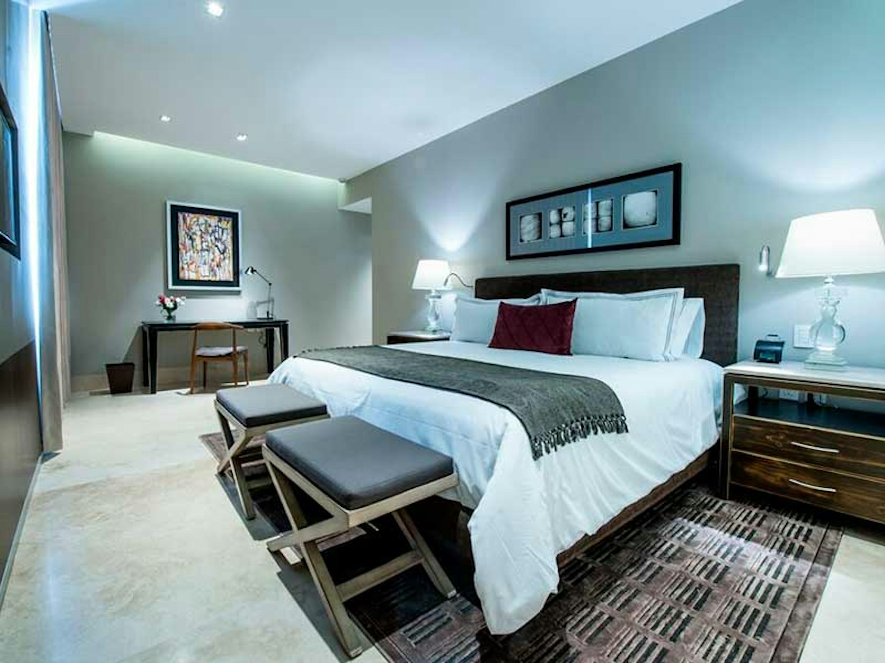 Master, Suite