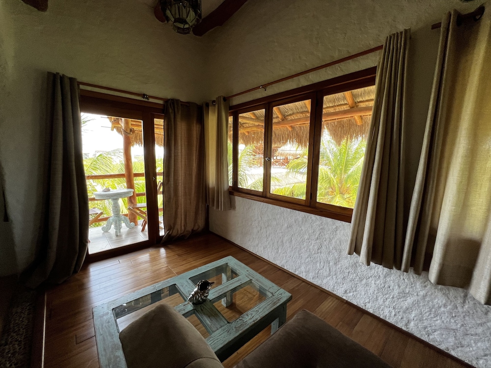 Ensueno Holbox & Beach Club 38/74