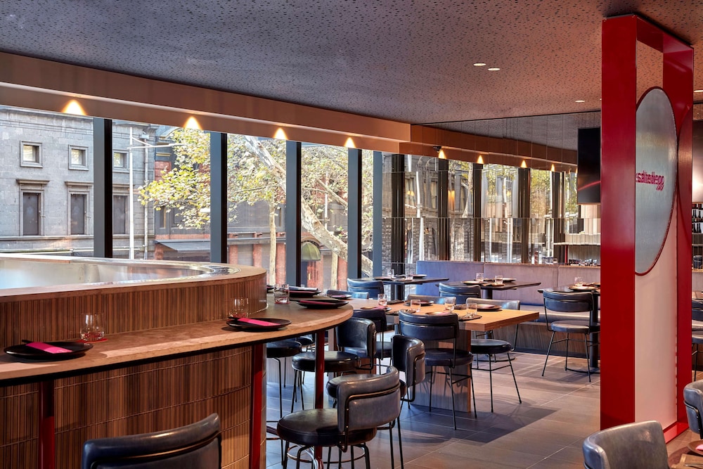 Quincy Hotel Melbourne 53/70