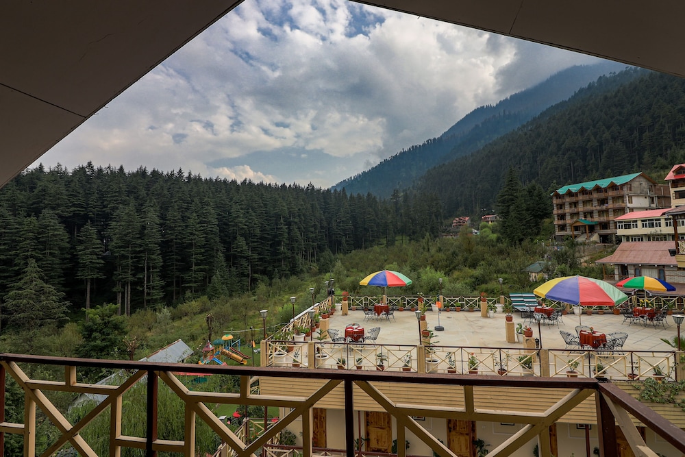 SNOW VALLEY RESORTS 58/66