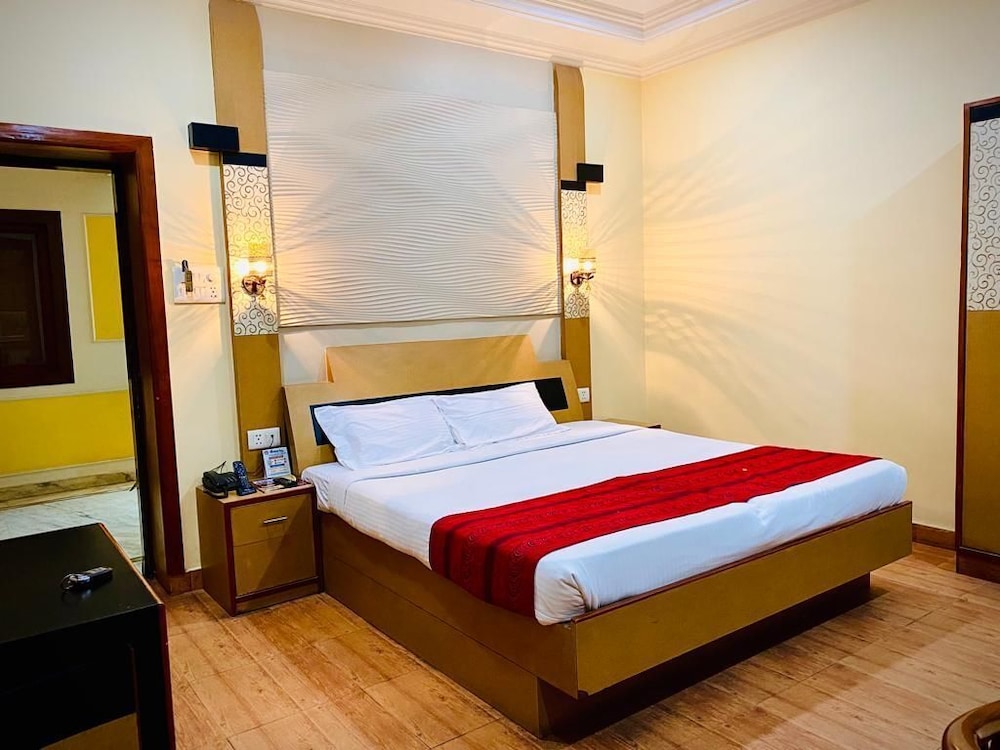 HOTEL PRAYAG INN 10/45