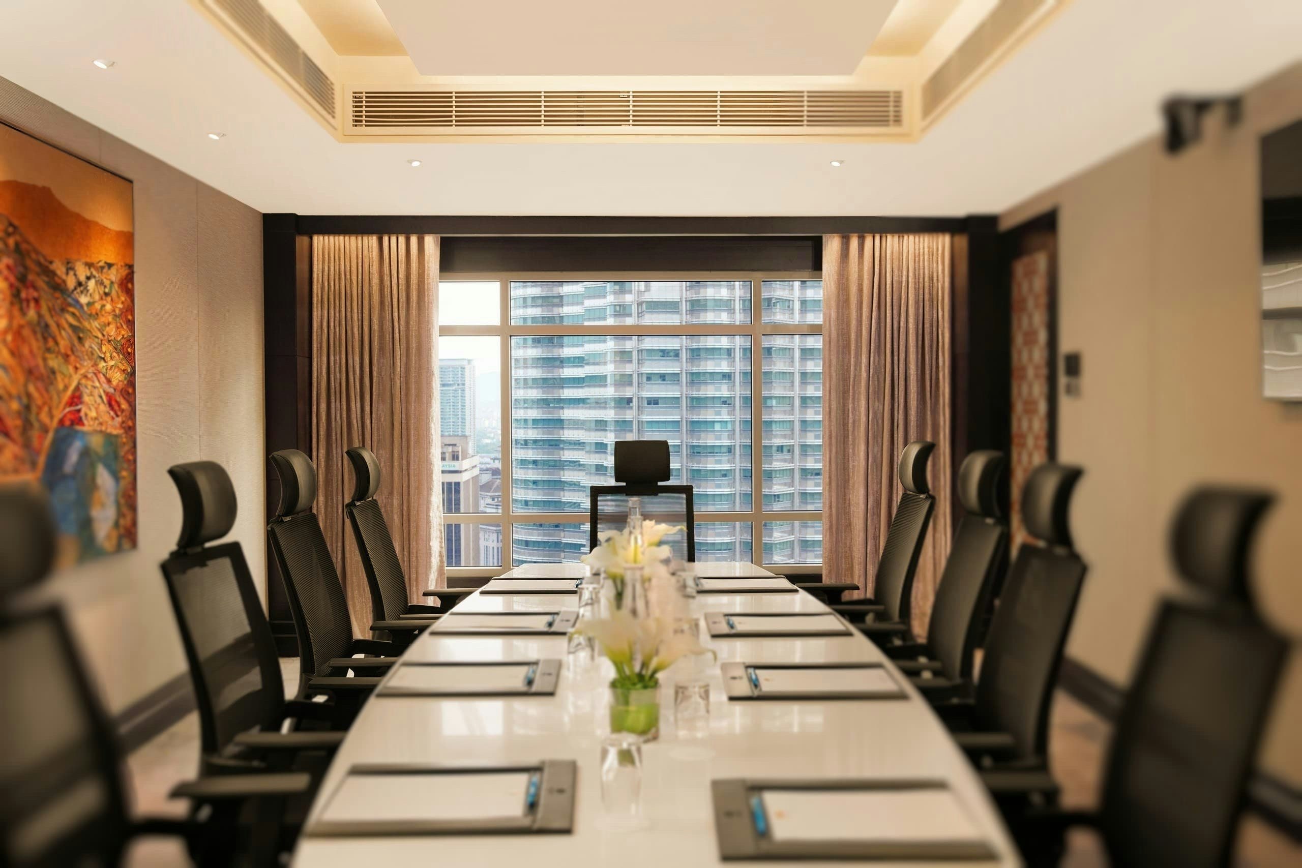 Mandarin Oriental Kuala Lumpur 73/83