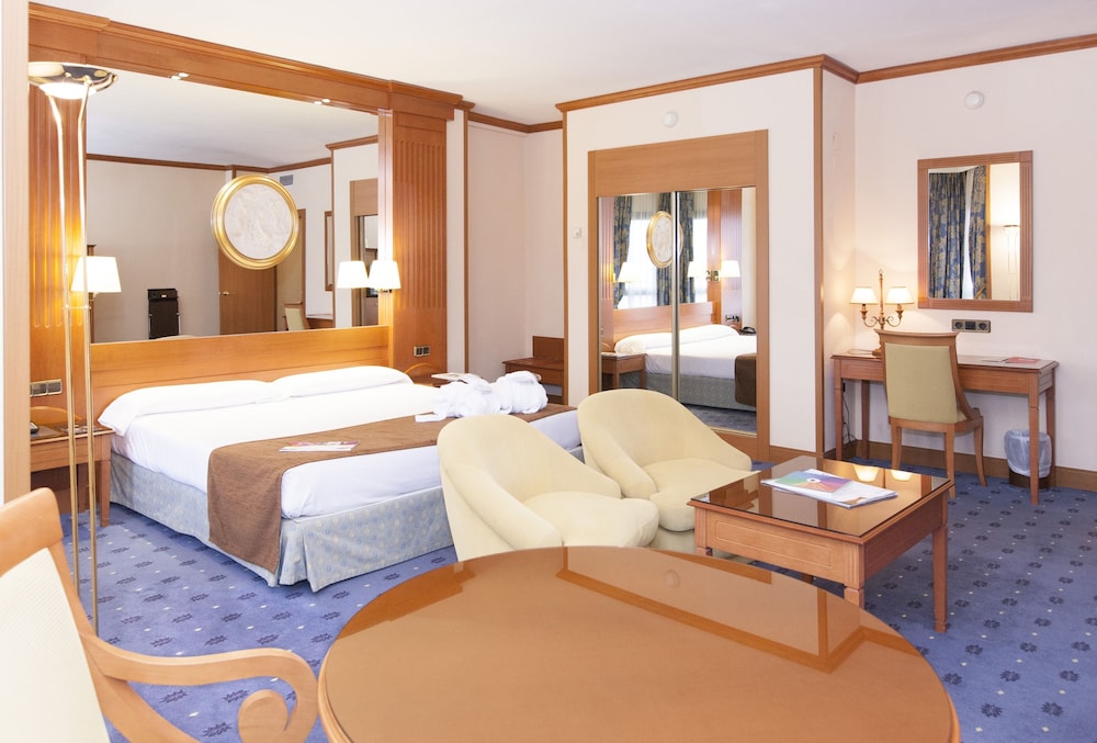 Room, Triple, 3 Beds, Hotel Los Bracos 4/7