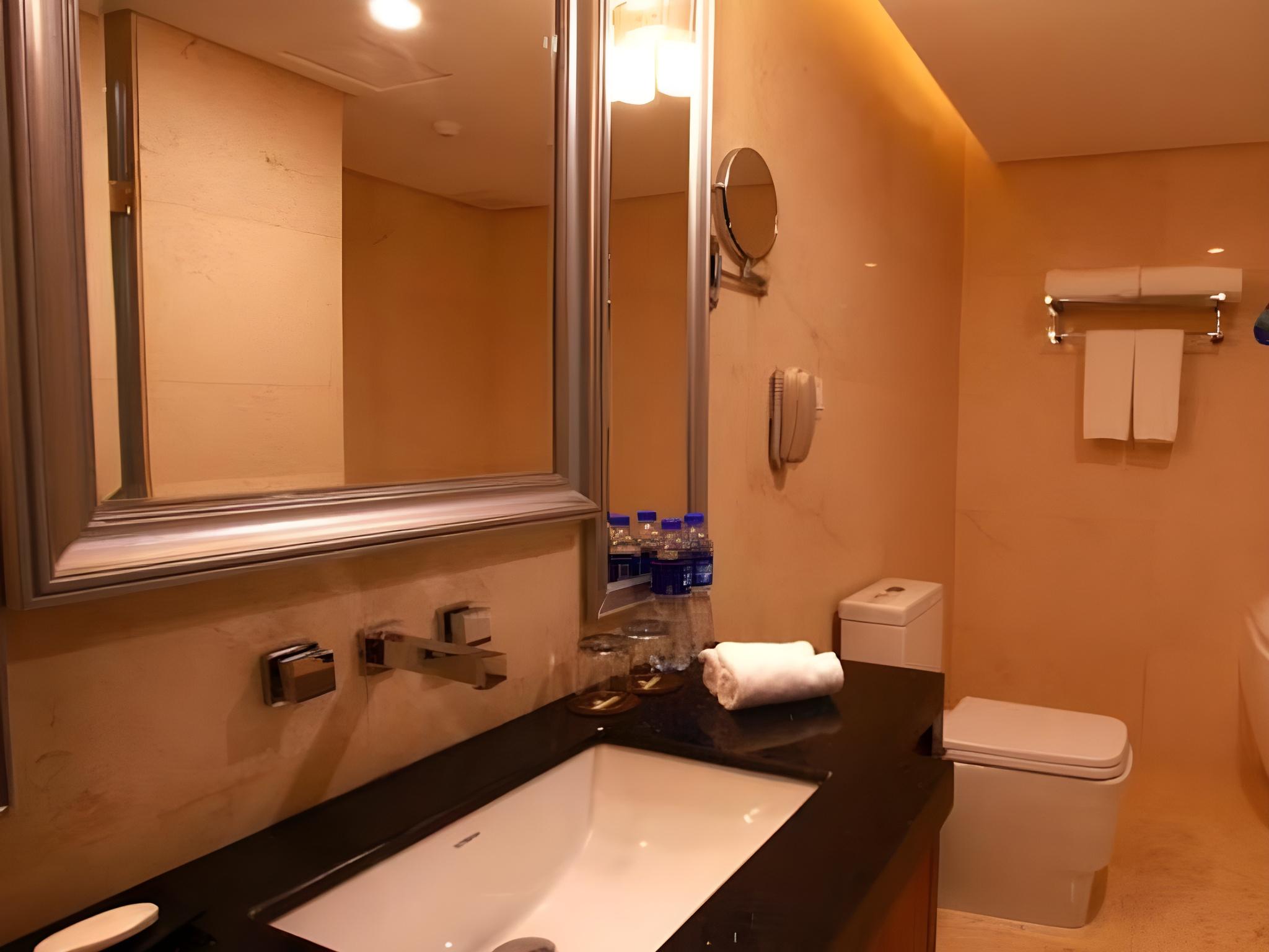 Shenzhen Yijia International Hotel 32/34