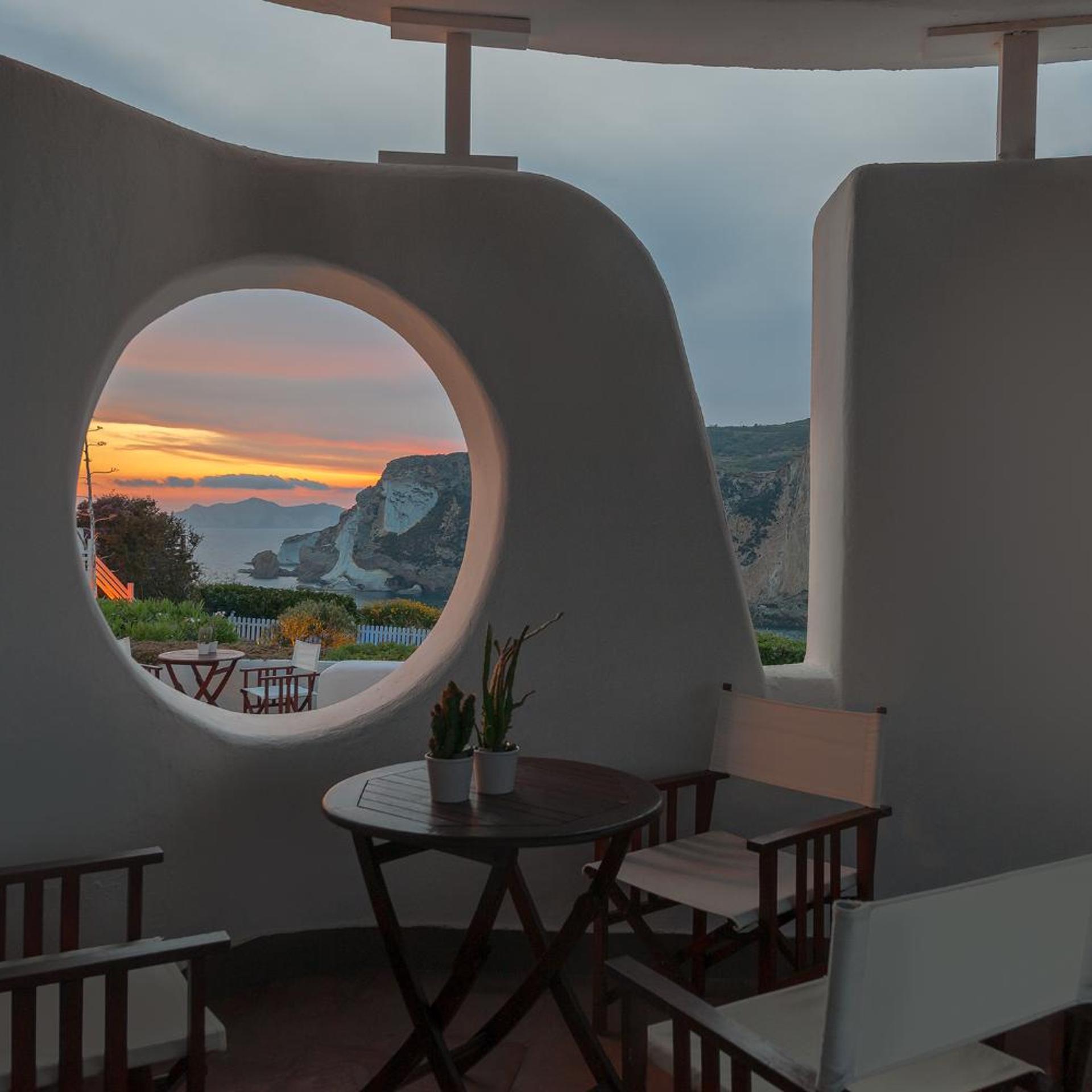 Grand Hotel Chiaia di Luna 44/55