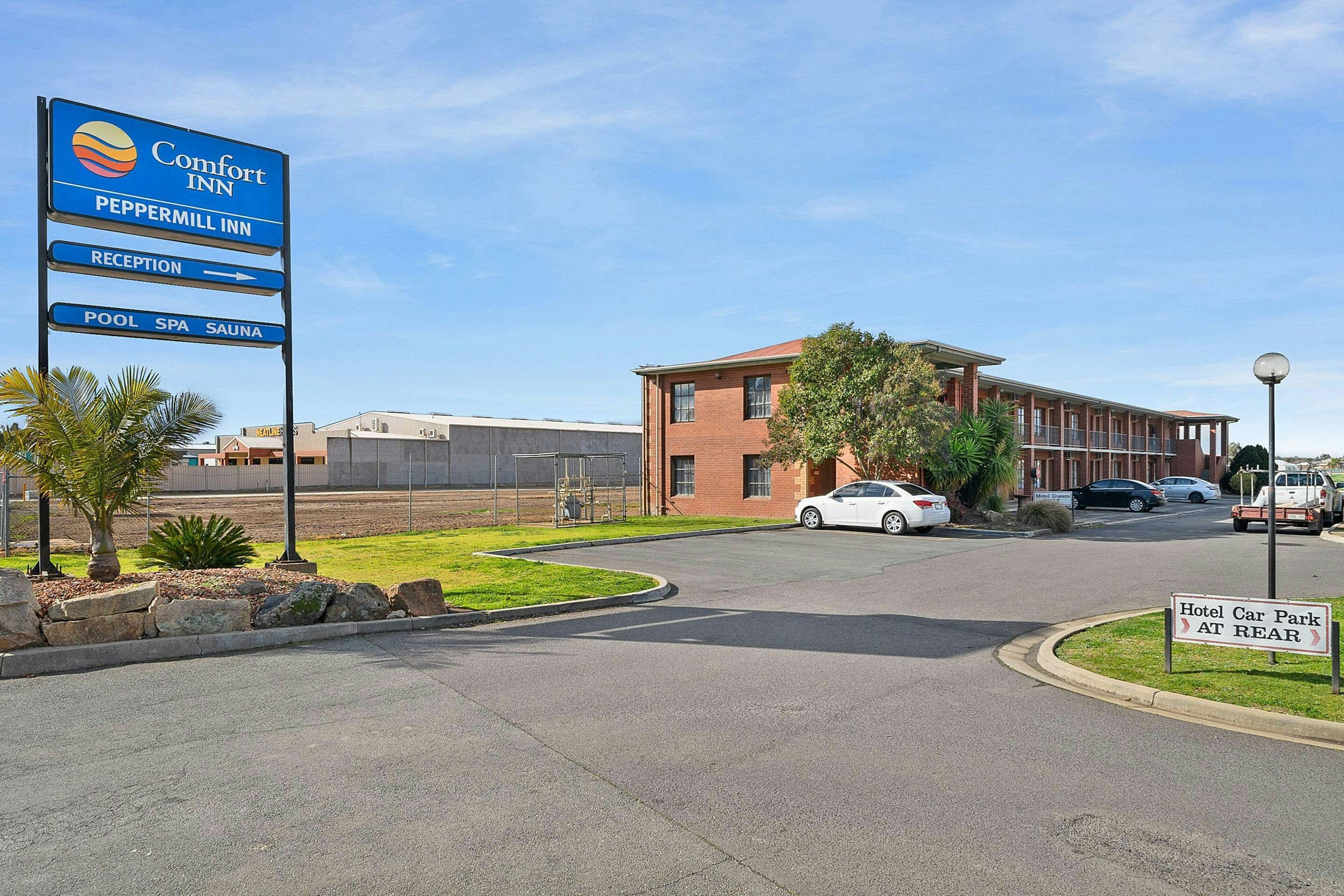 Comfort Inn Peppermill 11/18