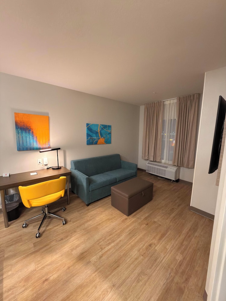 Mainstay Suites - Oklahoma City Airport 41/56