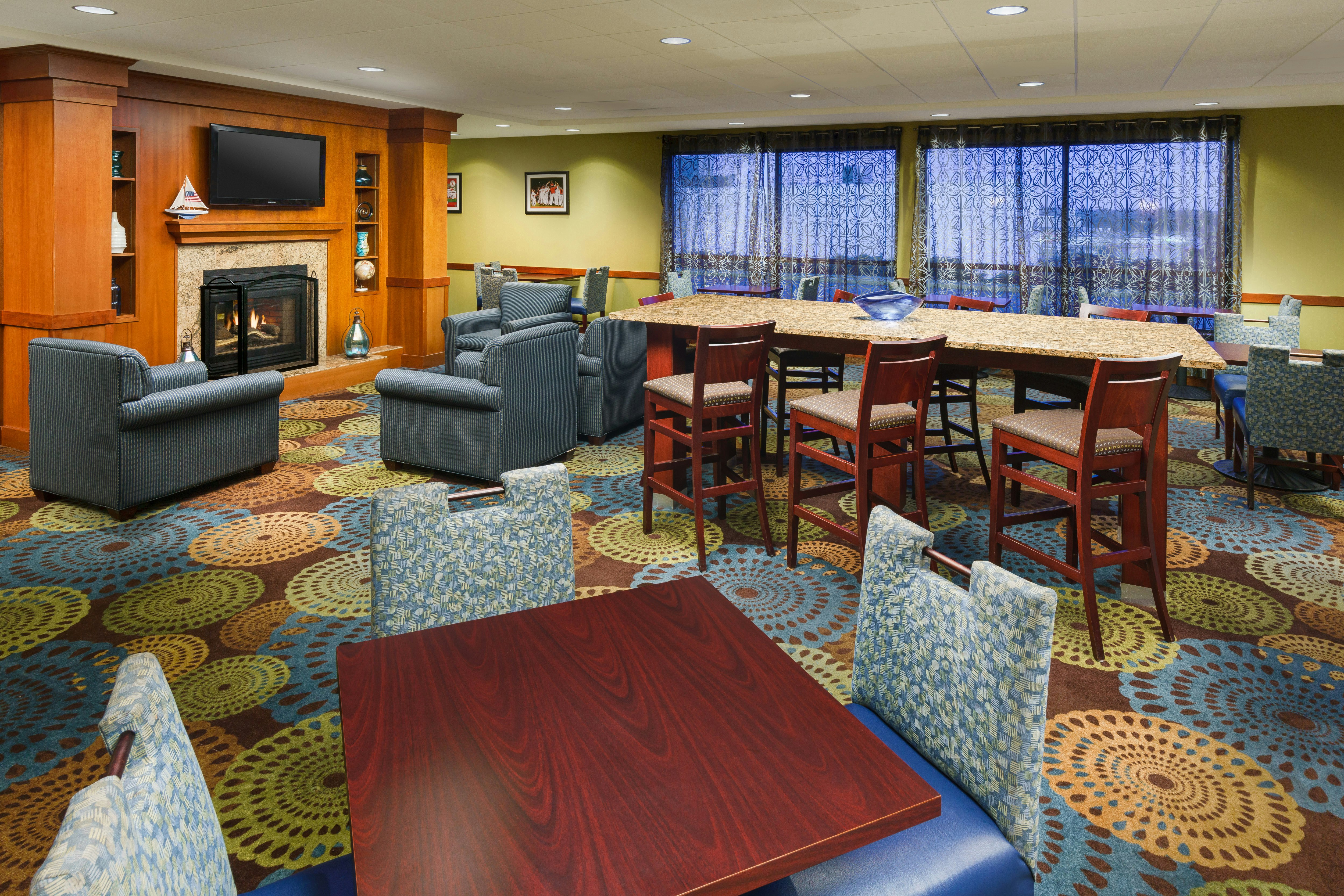 Holiday Inn Express Boston South Brockton 52/78