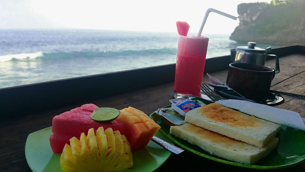 Balangan Paradise Hostel and Restaurant 36/46