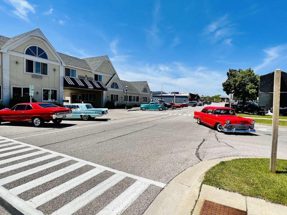 Court Plaza Inn & Suites 55/64