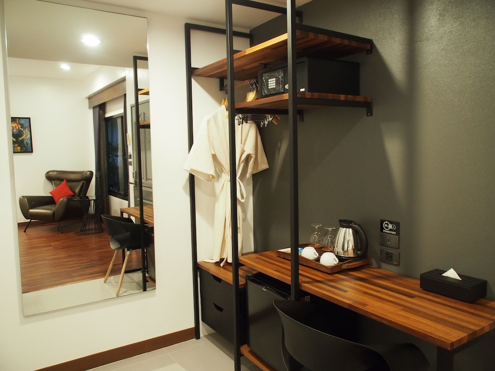 Laluna Resort 49/50