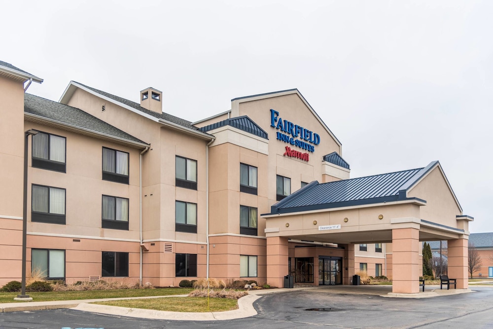 Fairfield Inn Suites Muskegon Norton Shores in MUSKEGON - MI