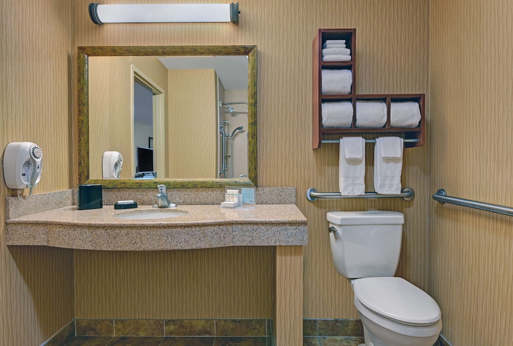 Hampton Inn Deming 41/47