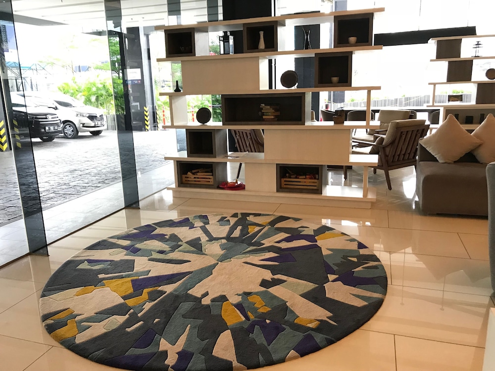 NOVOTEL PEKANBARU 3/67