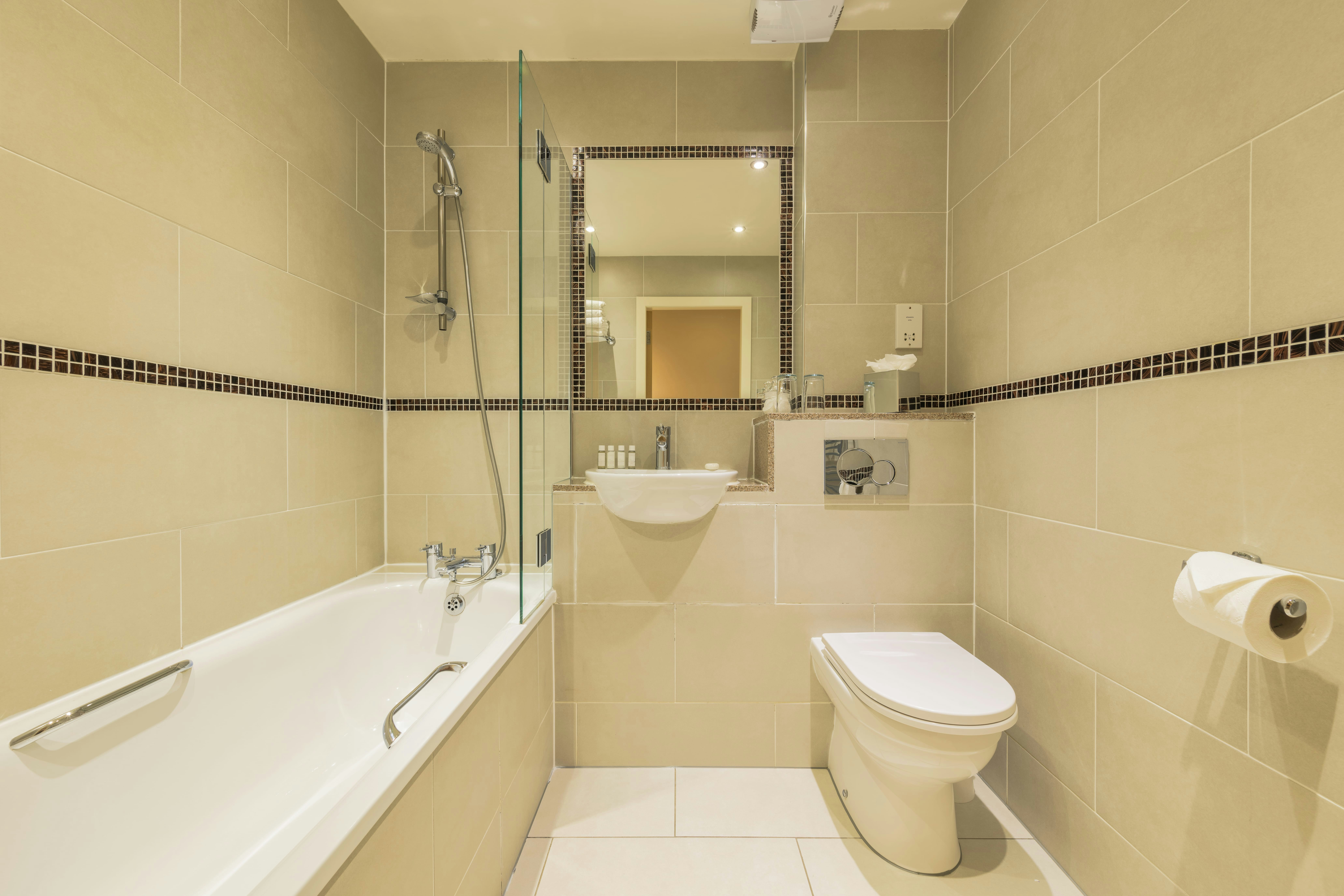 Holyrood Aparthotel 72/81