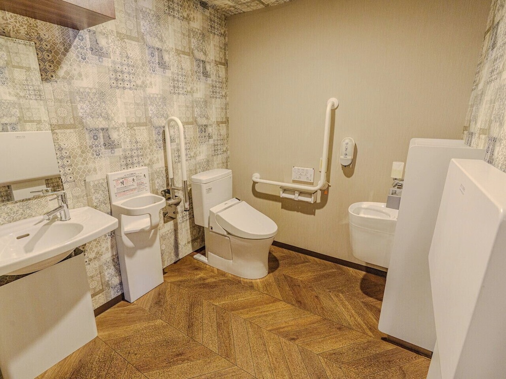 APA Hotel Naha Airport Wakasa 43/46