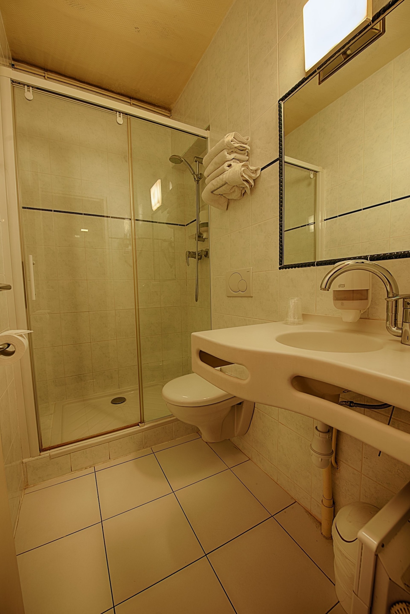 Room, Triple, 1 Double and 1 Single Bed, Le Ruisseau 8/8