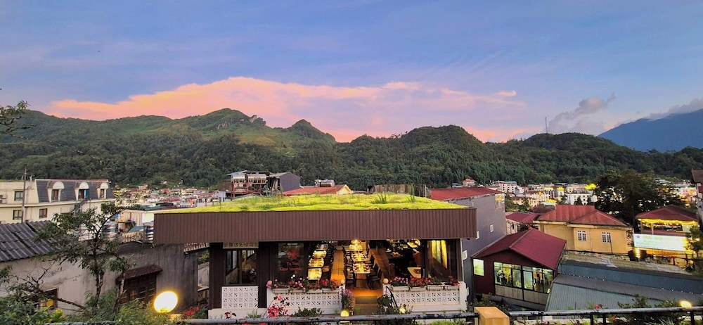 Sapa Village Hotel 6/68