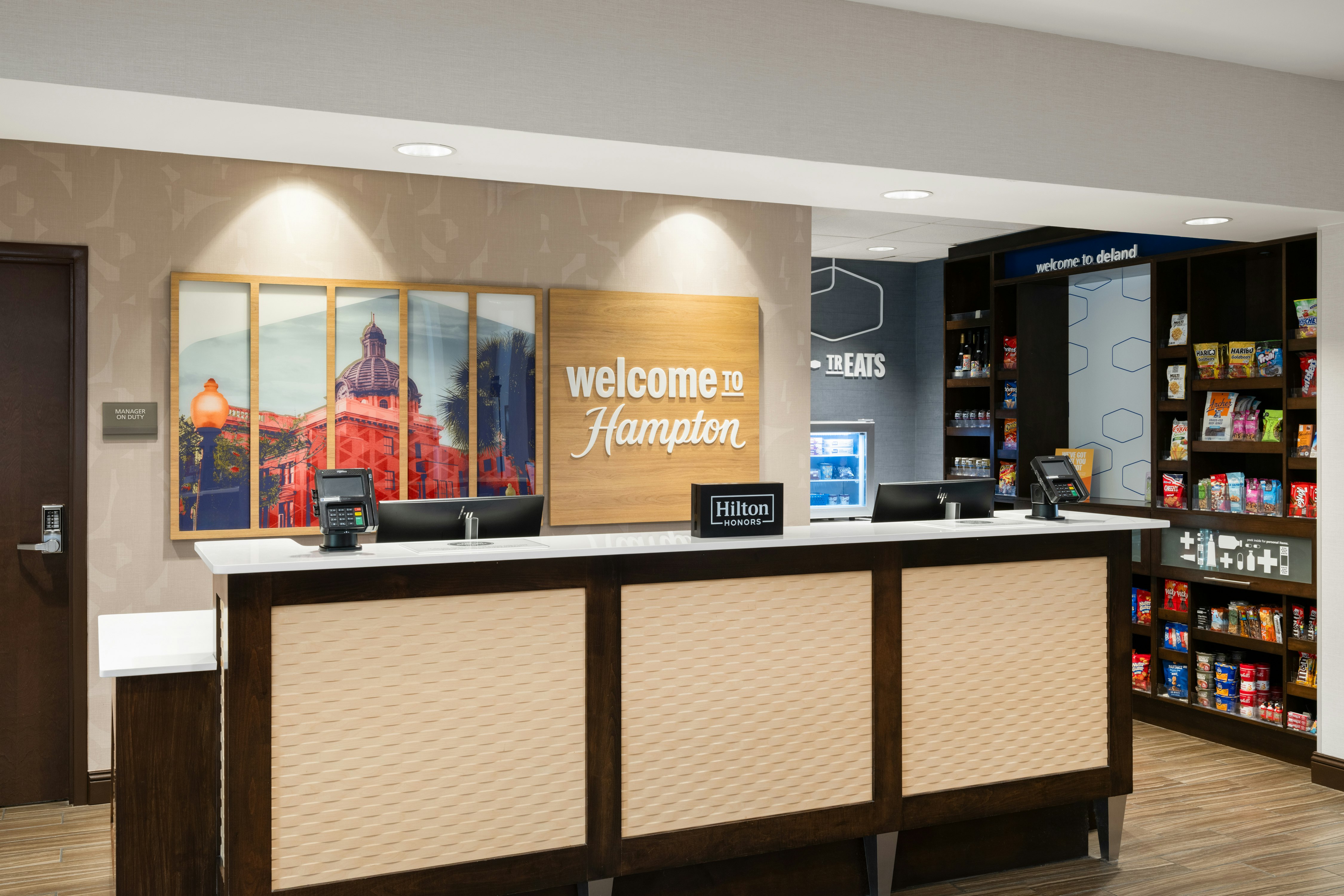 Hampton Inn Suites Deland 8/77