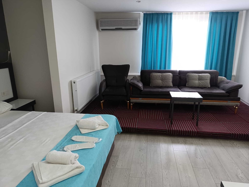 GRAND AS HOTEL 34/64