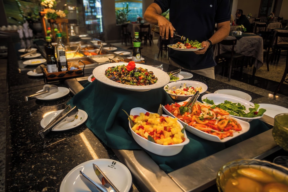 restaurant cafeteria