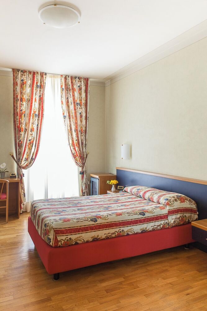 Hotel Gambara 7/29