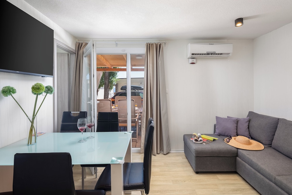 Mobile Homes Camp Galeb 56/82