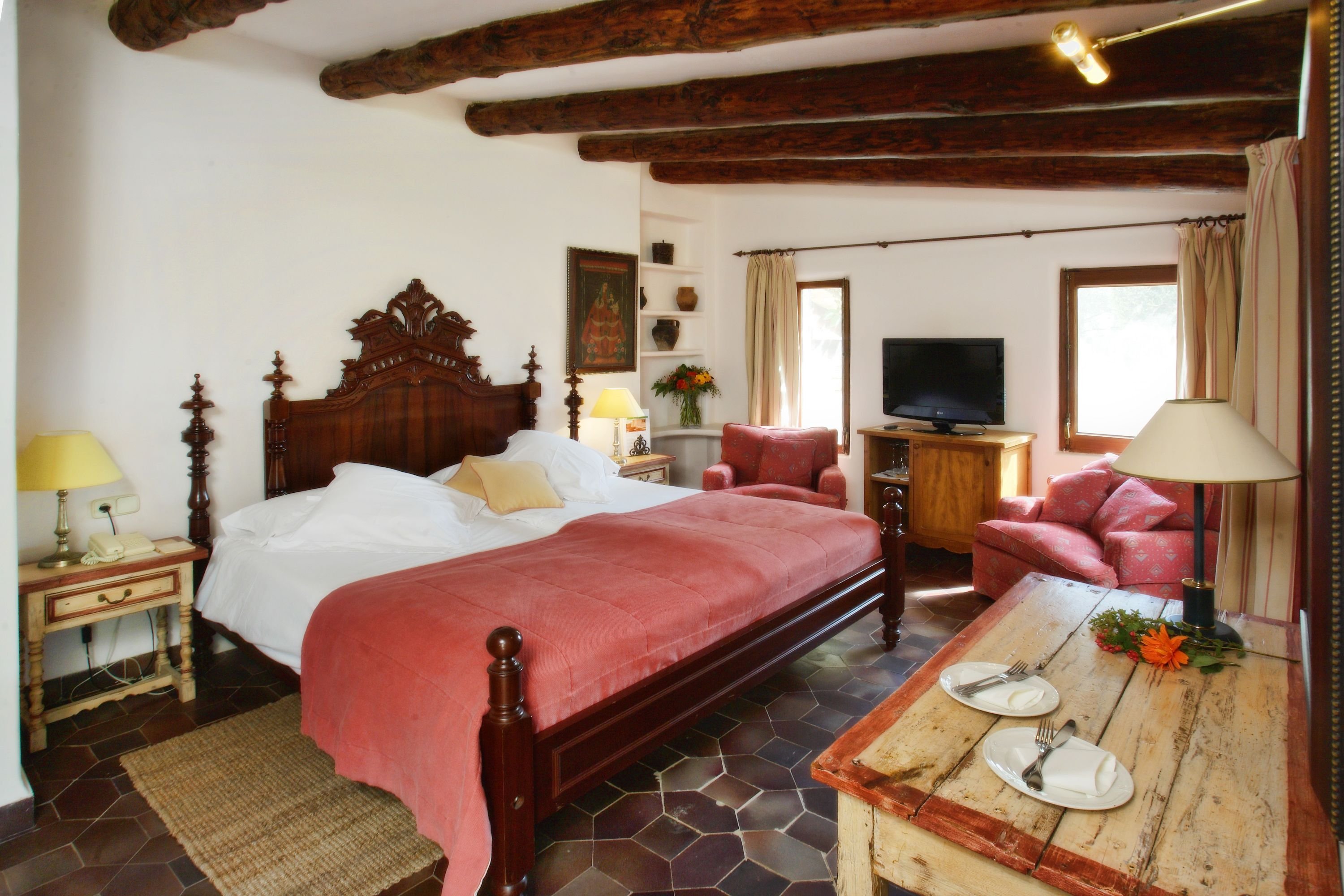 Rotana La Reserva 36/81