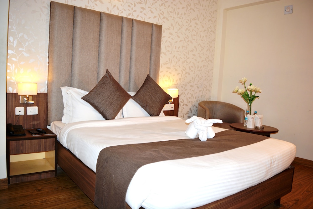 Krrish Clarks Inn 8/16