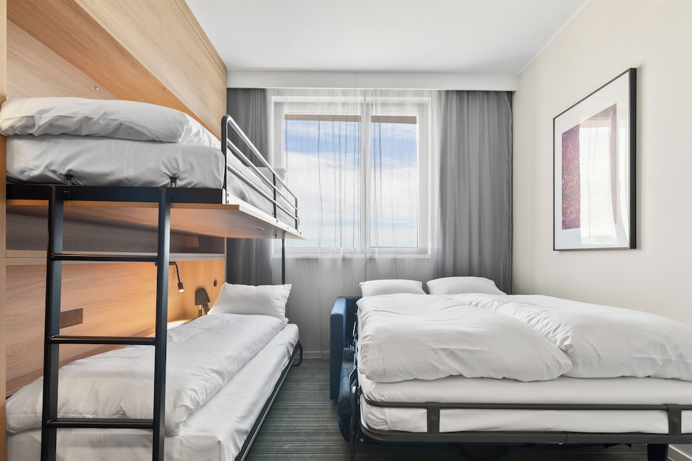 MOXY OSLO X 23/78