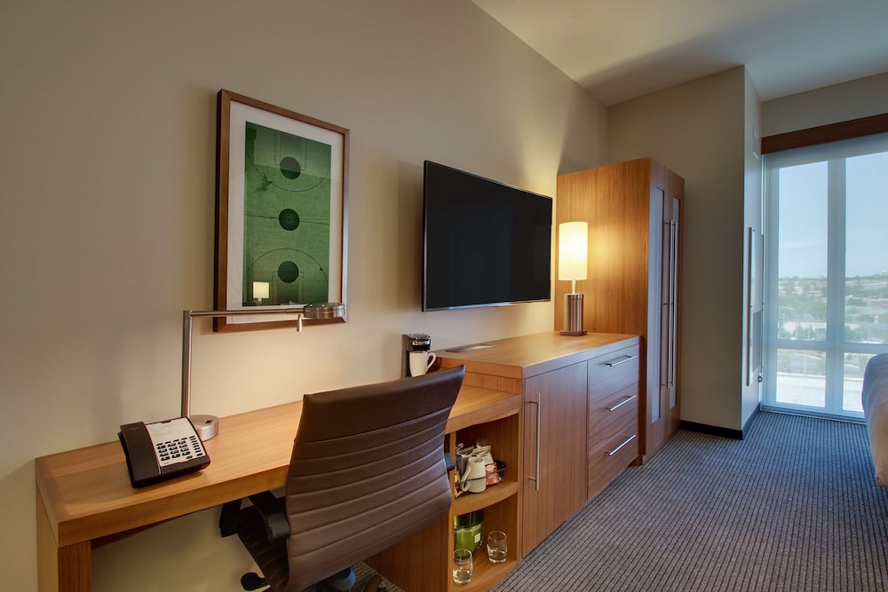 Hyatt Place Milwaukee Downtown 9/71