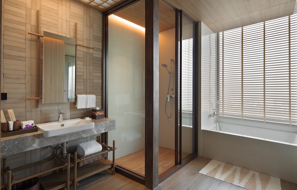 Ad Lib Hotel Khon Kaen 48/50