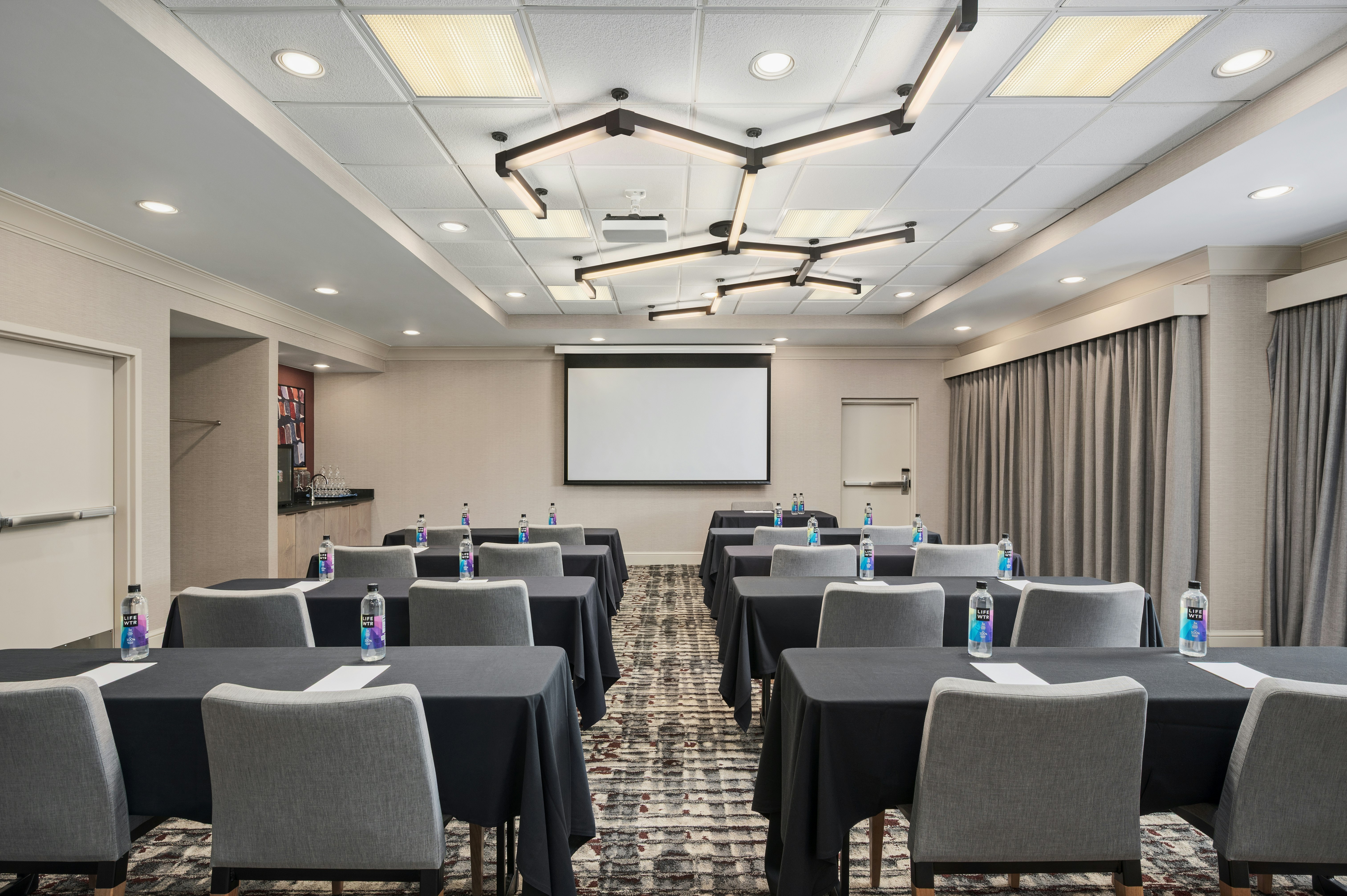 Hilton Garden Inn Indianapolis Carmel Hotel 33/45