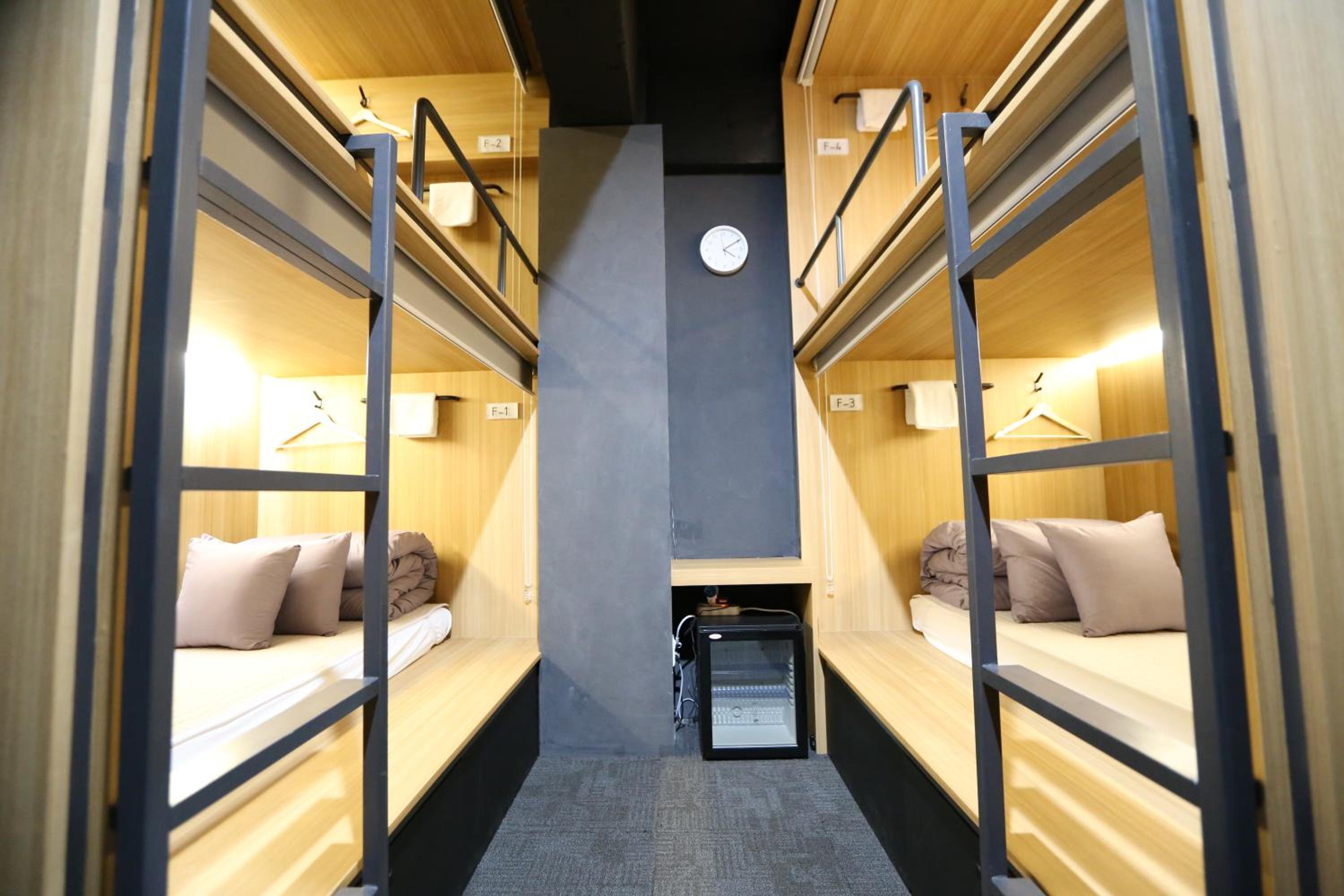 Female Dorm, Female Only, 4 Beds