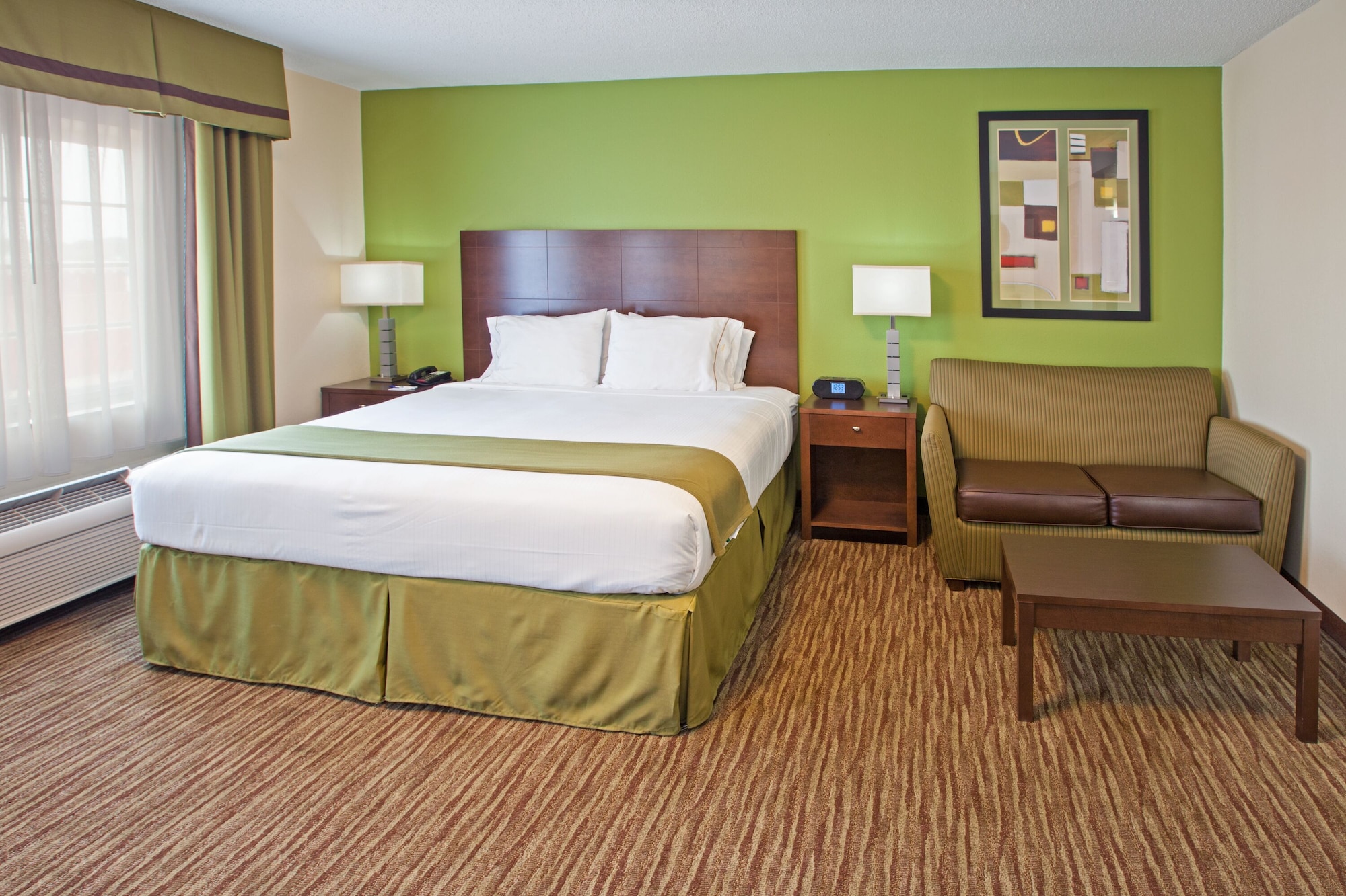 Standard, King Bed, Extra Floor Space, Accessible