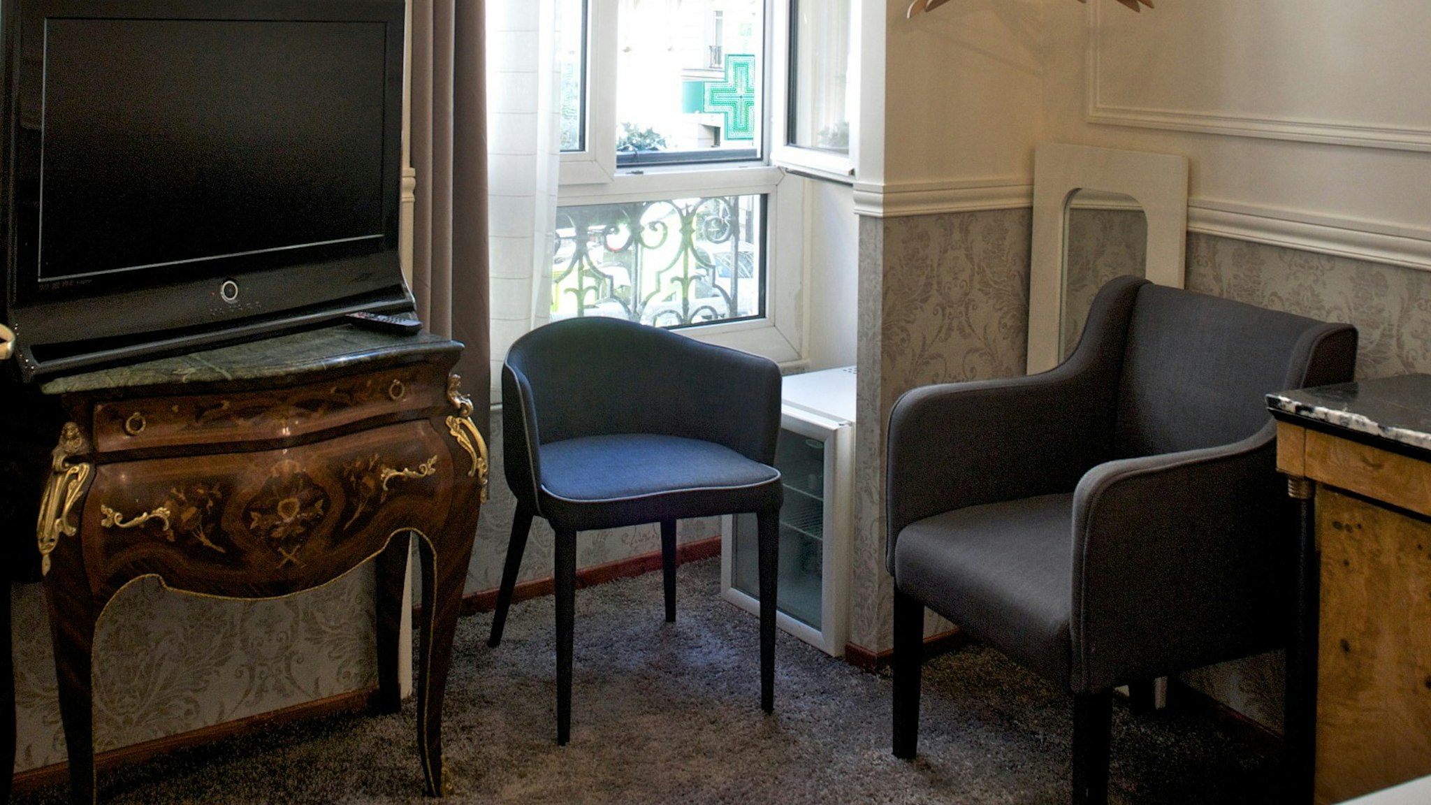 Hotel Petit Saint Honore 21/28