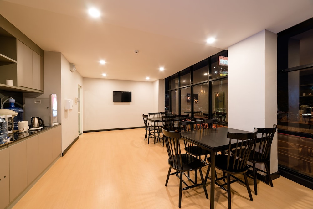 Z Sleep Hotel 49/59