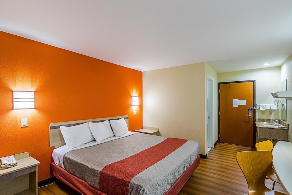 Motel6 Urbana, IL 17/44