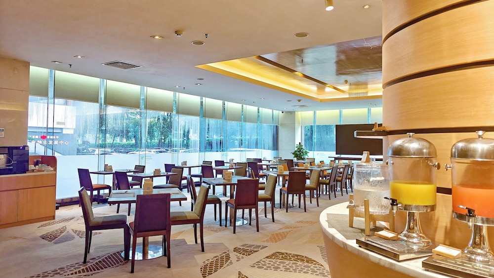 Holiday Inn Donghua 38/49
